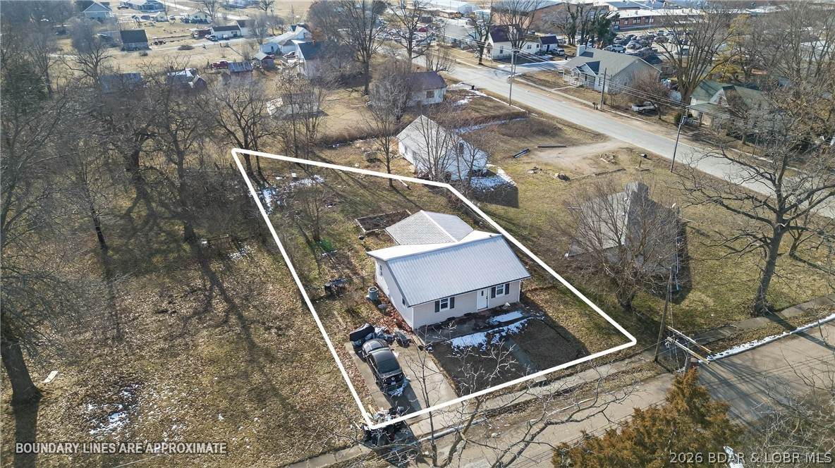 702 S Spring Street - Photo 1