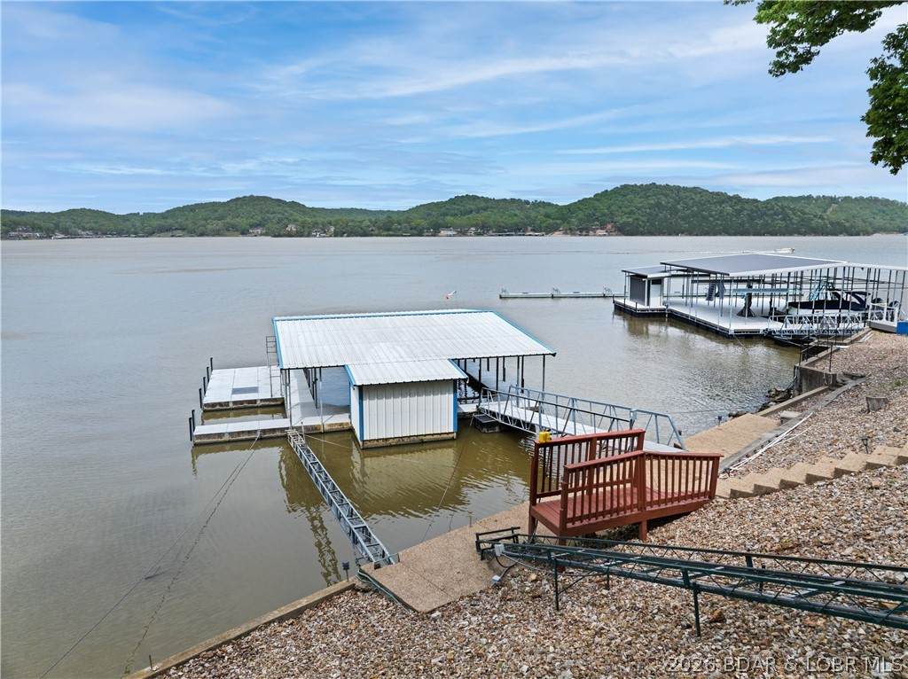 https://bt-photos.global.ssl.fastly.net/ozarks/orig_boomver_2_3586309-2.jpg