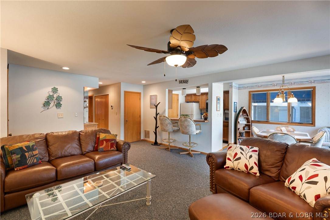1376 Pelham Parkway - Photo 1
