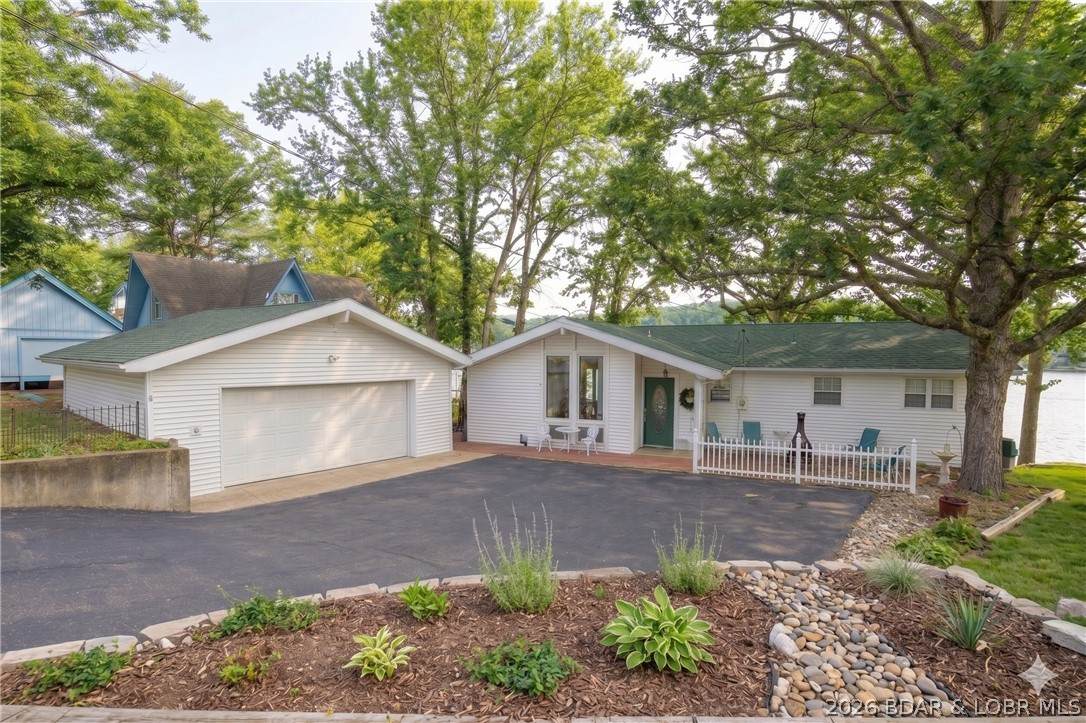 6521 Shady Slope Circle - Photo 1