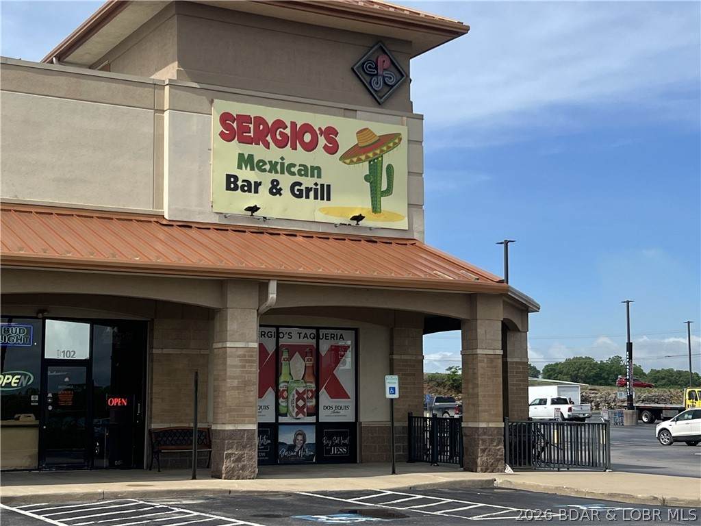 https://bt-photos.global.ssl.fastly.net/ozarks/orig_boomver_2_3586394-2.jpg