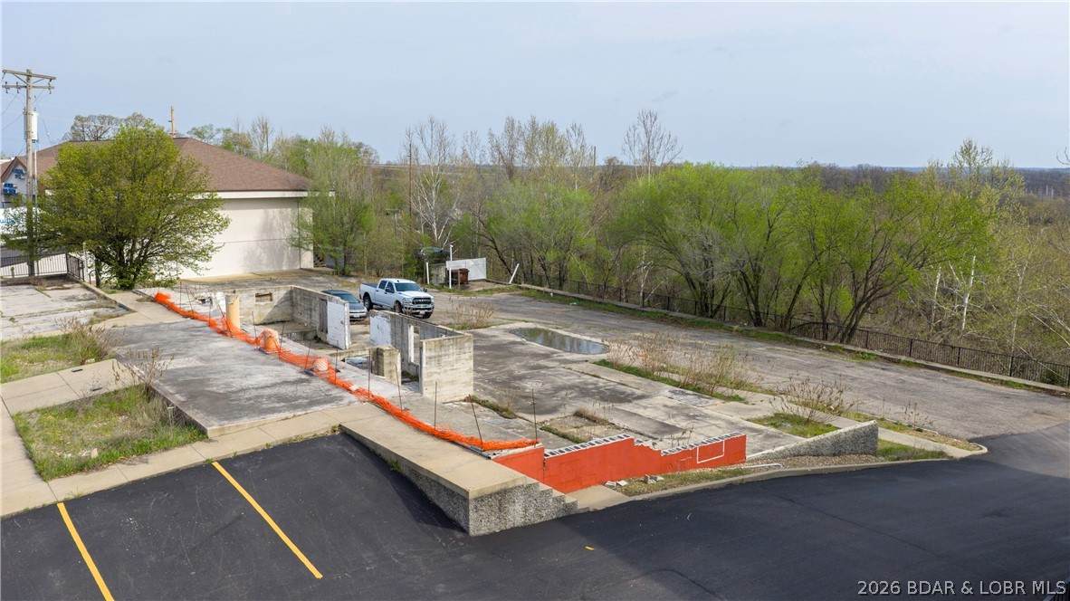 https://bt-photos.global.ssl.fastly.net/ozarks/orig_boomver_2_3586477-2.jpg