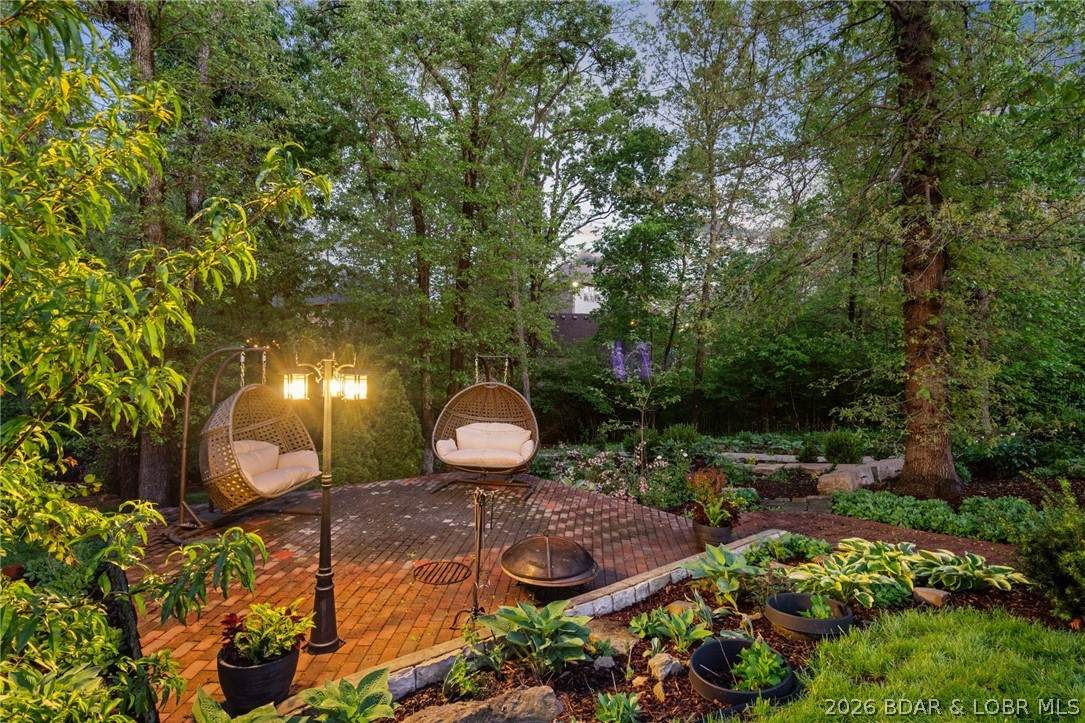 https://bt-photos.global.ssl.fastly.net/ozarks/orig_boomver_2_3586620-2.jpg