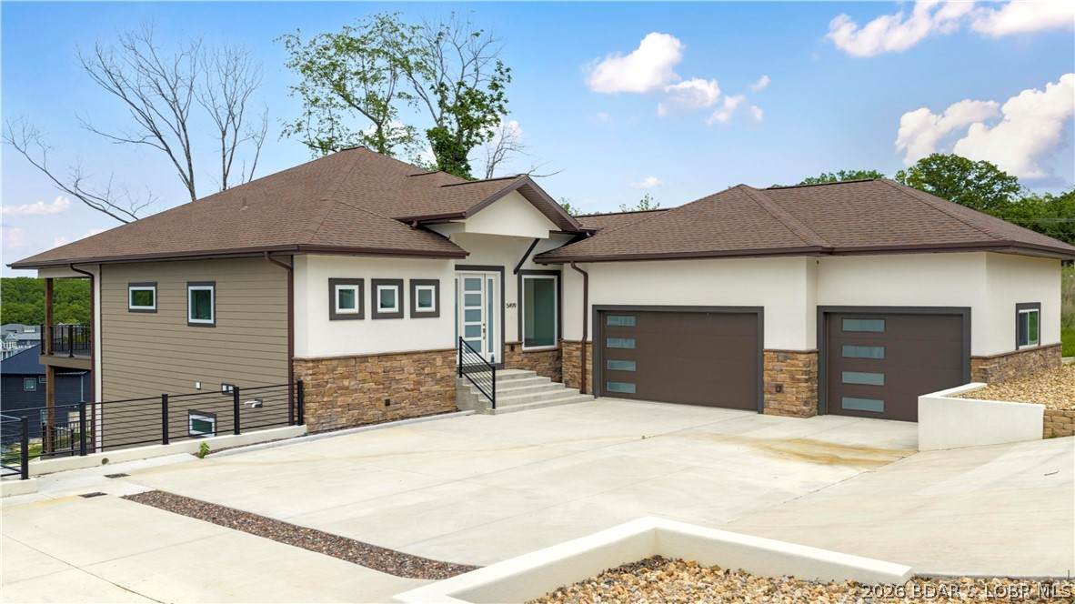 5499 Deephaven Lane - Photo 1