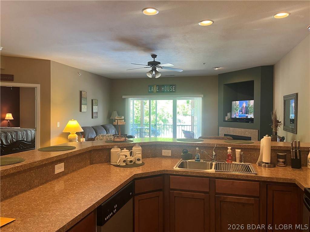 464 Cedar Heights Drive - Photo 1