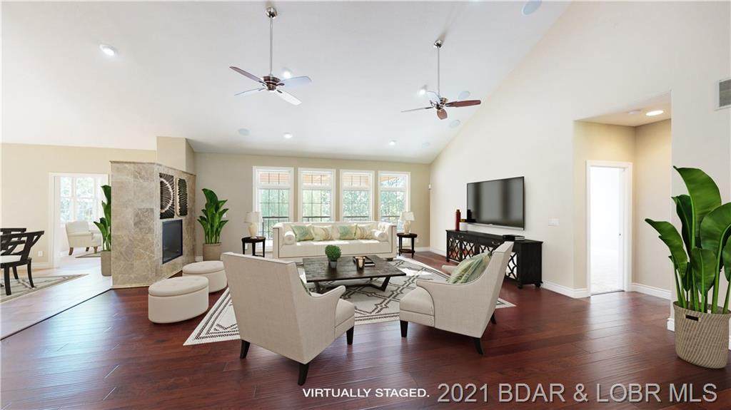 323 Highway D - Photo 1