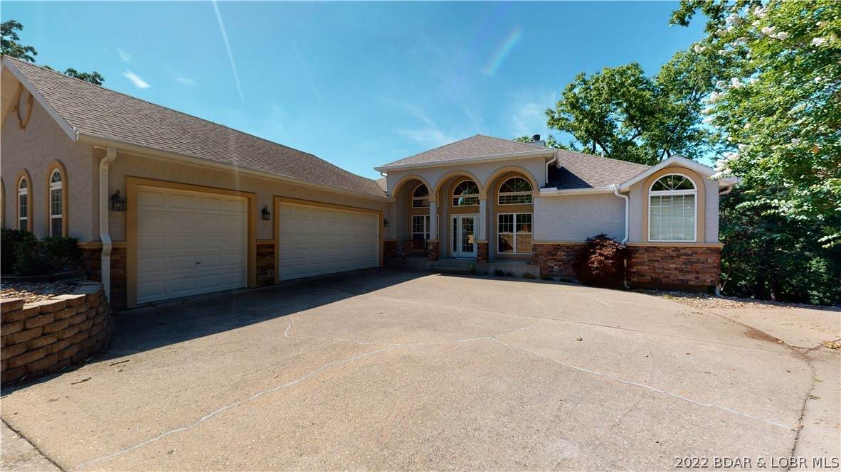 5763 Lakeridge Drive - Photo 1