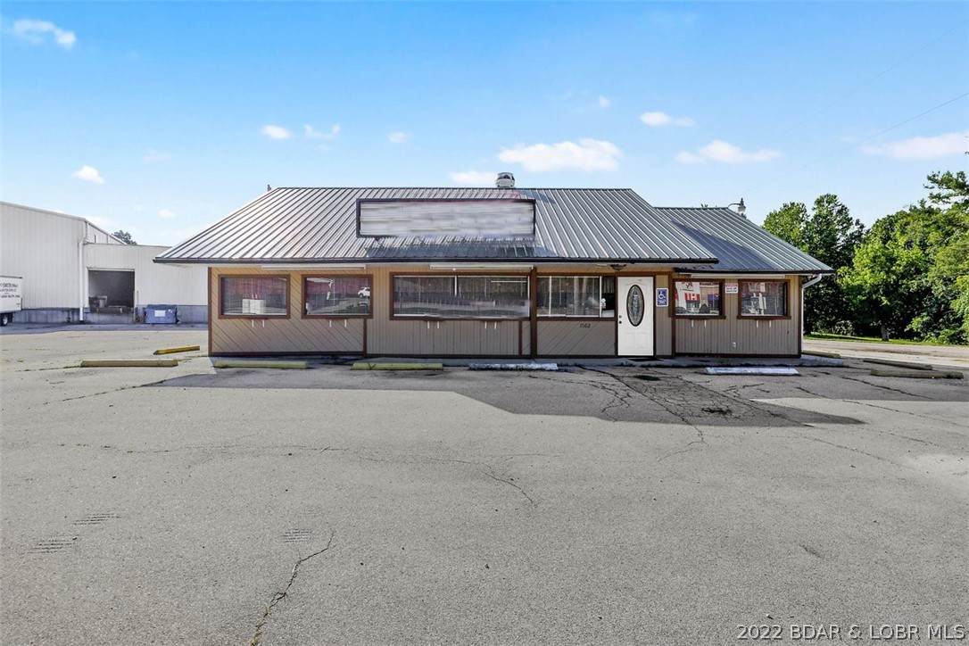 1502 S Business Hwy 54 - Photo 1