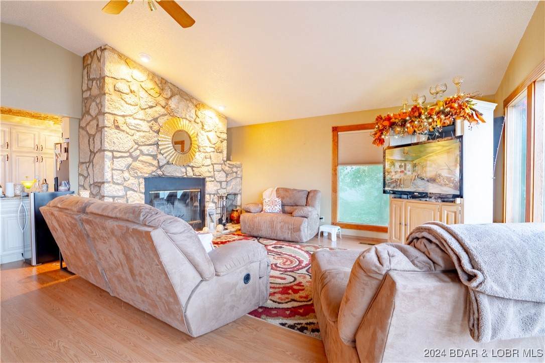 412 Crown Point Drive - Photo 1