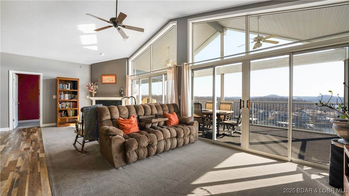 712 Summer Place Drive - Photo 1