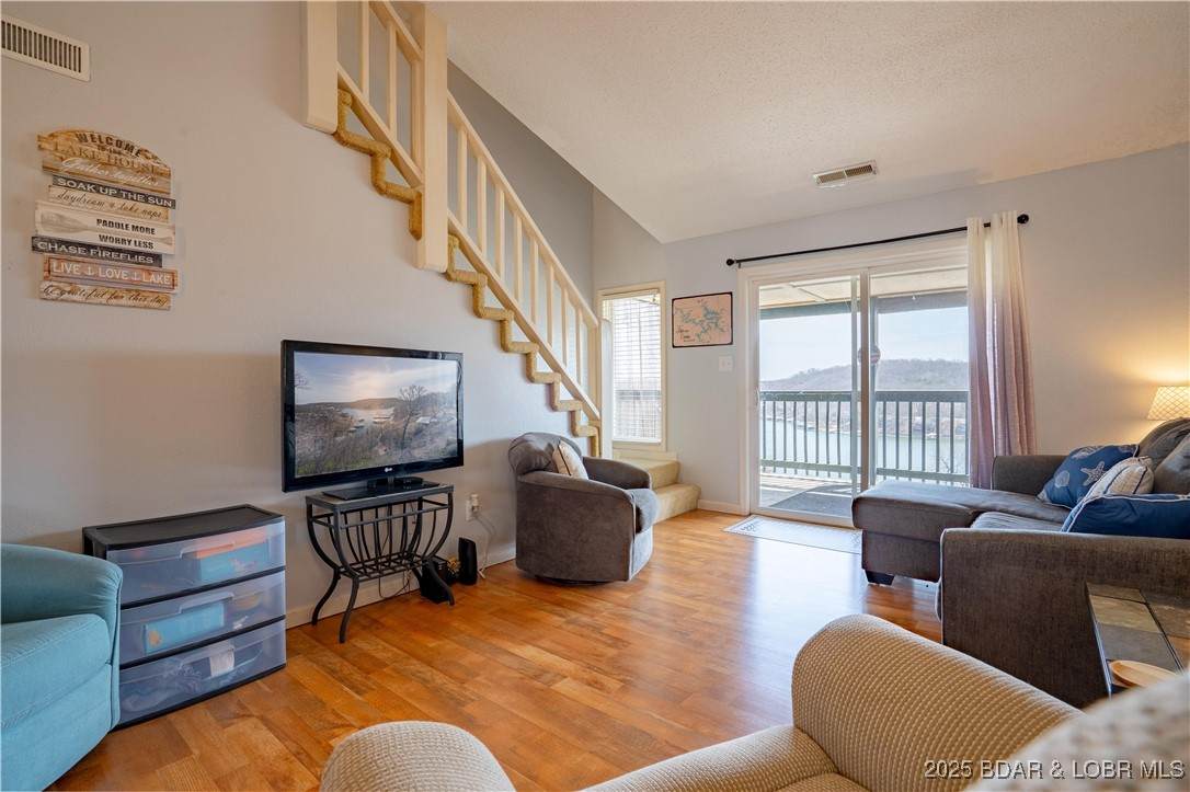 1522 Cherokee Road - Photo 1