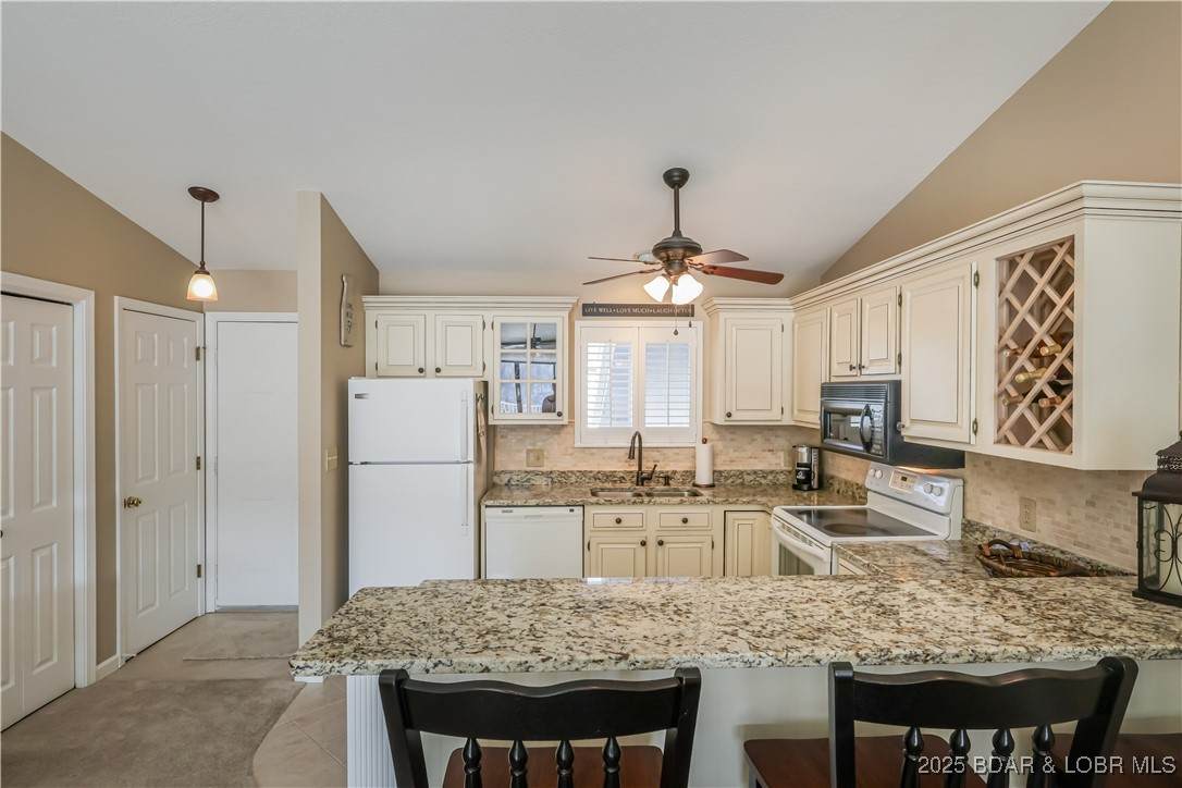 611 Lazy Days Drive - Photo 1