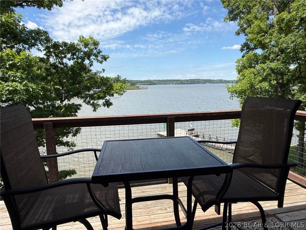 https://bt-photos.global.ssl.fastly.net/ozarks/orig_boomver_3_3583576-2.jpg