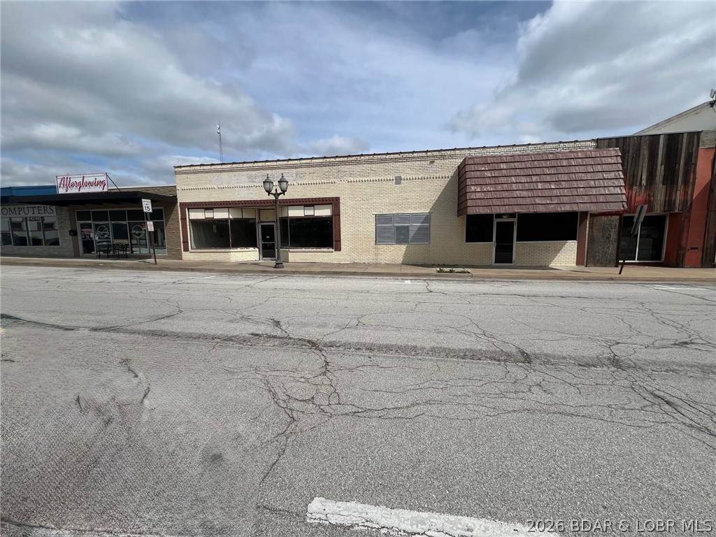 https://bt-photos.global.ssl.fastly.net/ozarks/orig_boomver_3_3585106-2.jpg