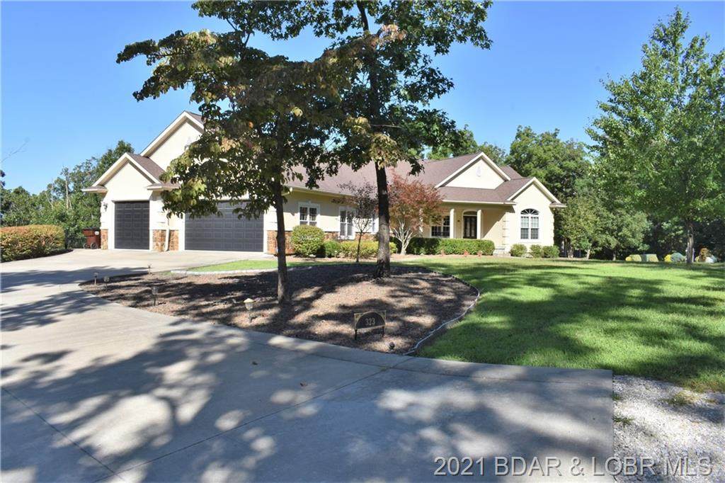 323 Highway D - Photo 1