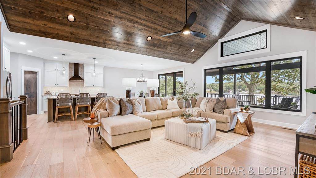 28129 Mariner Point Drive - Photo 1