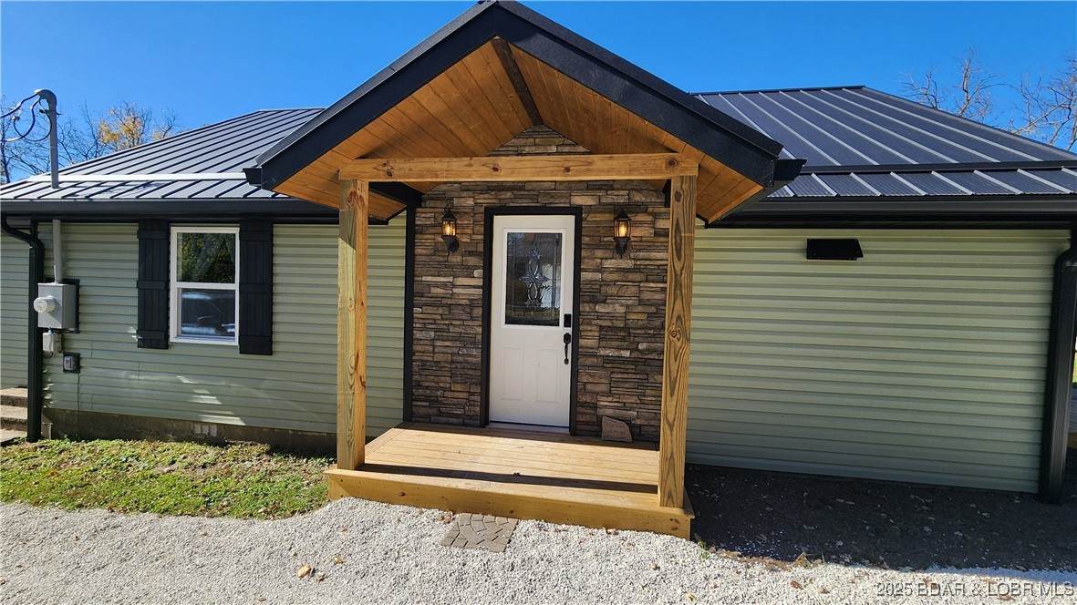 409 E Mcnair Street - Photo 1