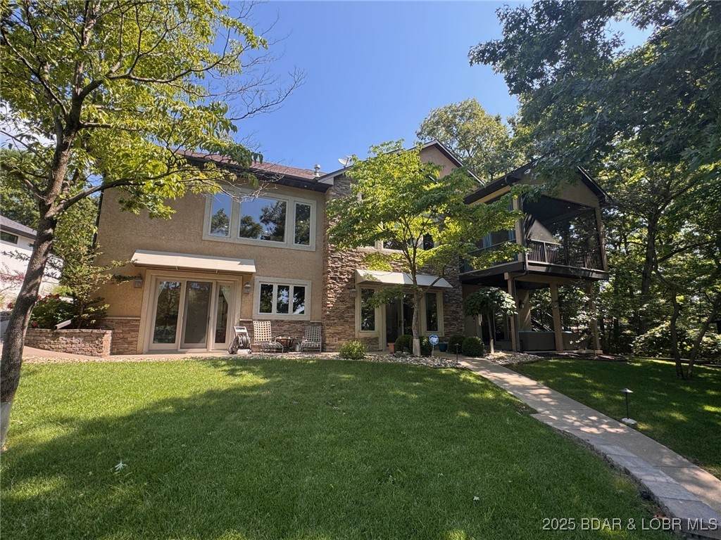 720 Via Del Lago Drive - Photo 1