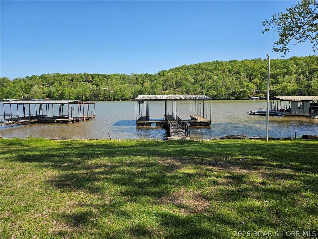 https://bt-photos.global.ssl.fastly.net/ozarks/orig_boomver_4_3584104-2.jpg