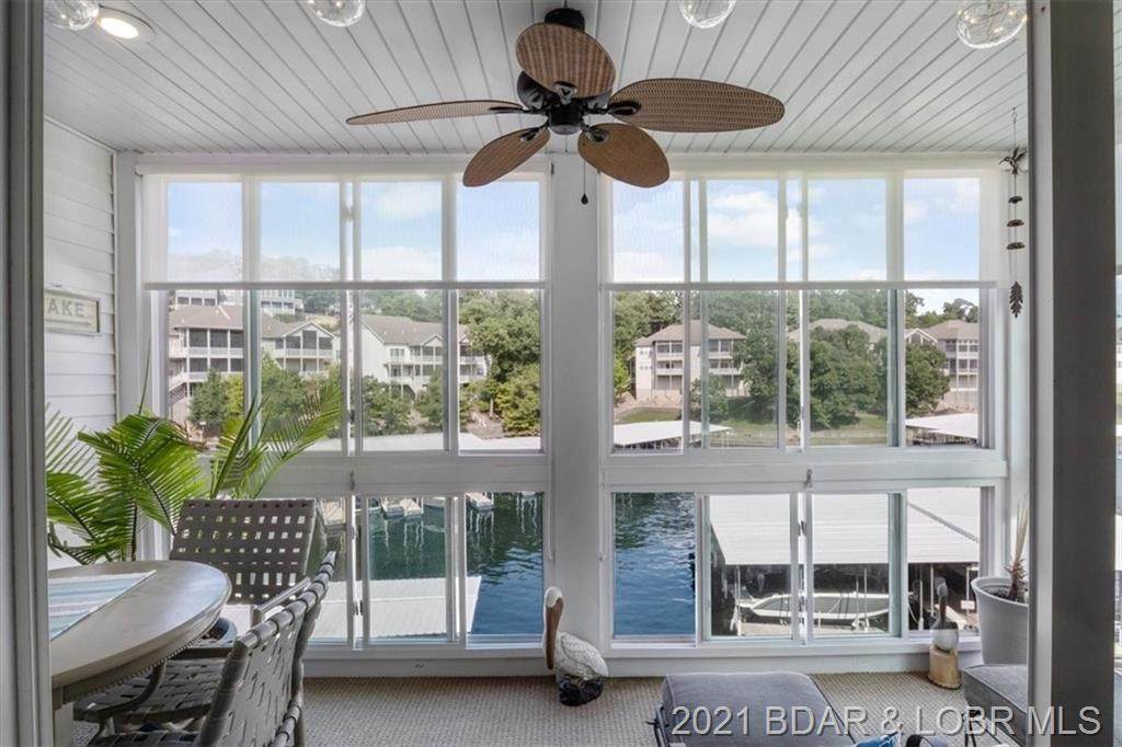 303 Charleston Drive - Photo 1