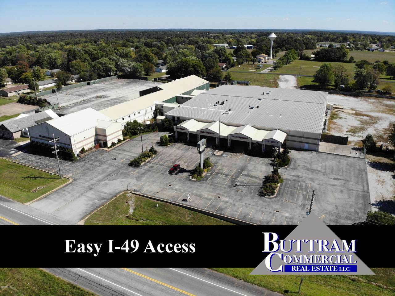 121 Roy Hill Boulevard - Photo 1