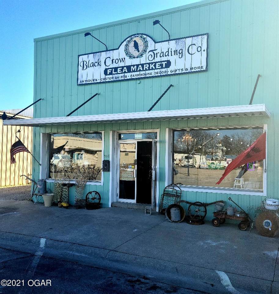 518 Commercial Street - Photo 1