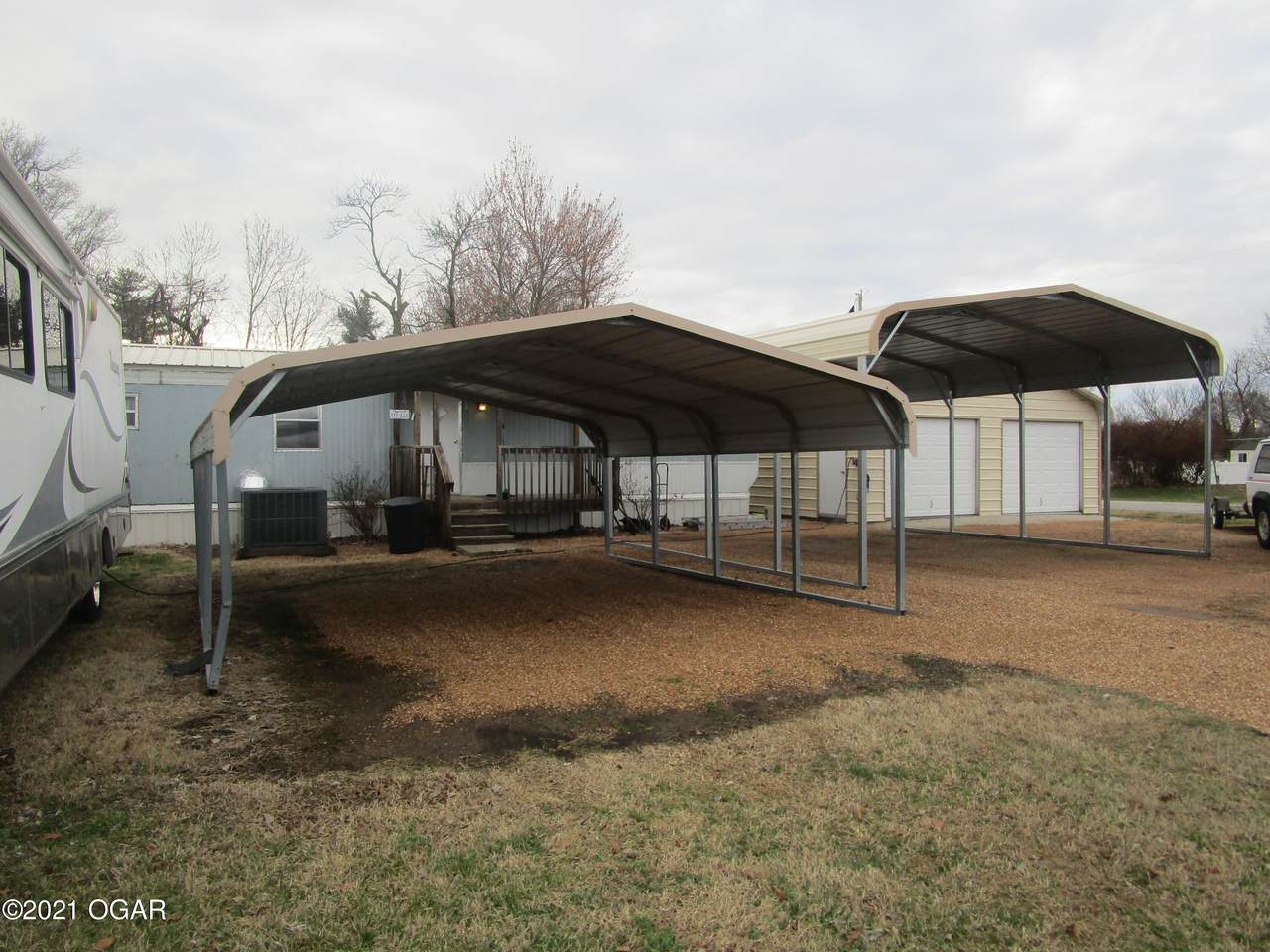 2211 County Lane 175 - Photo 1