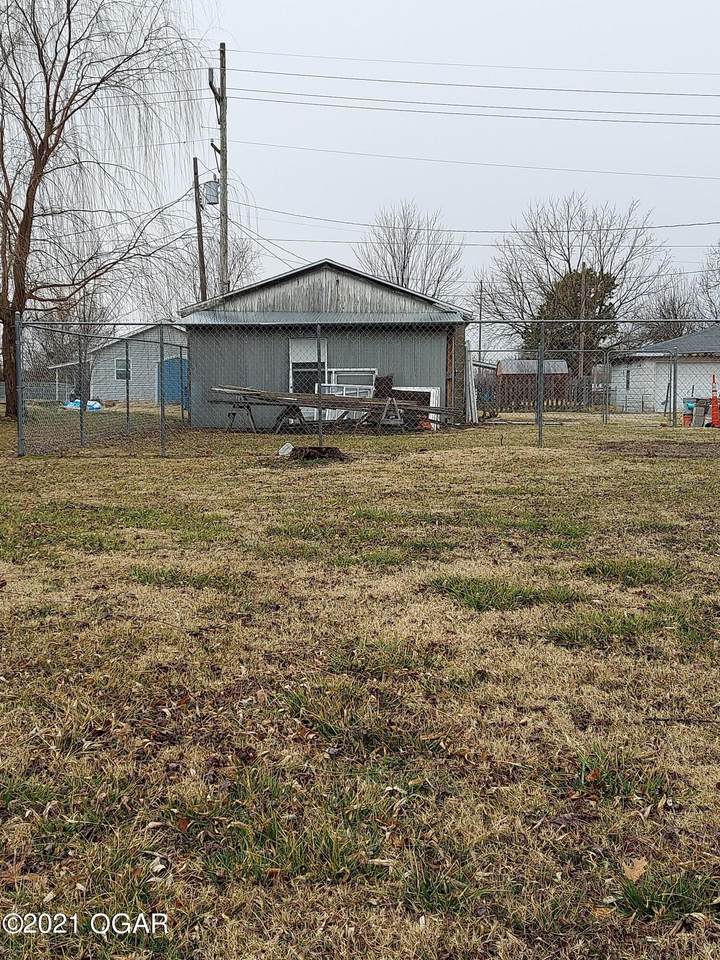 808 Monroe Avenue - Photo 1