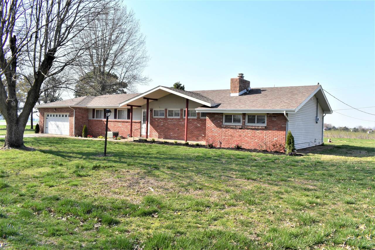 402 High Drive - Photo 1
