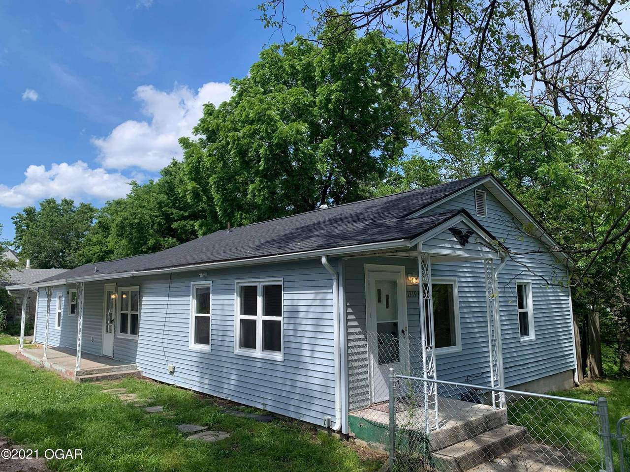 1319 5th Street - Photo 1