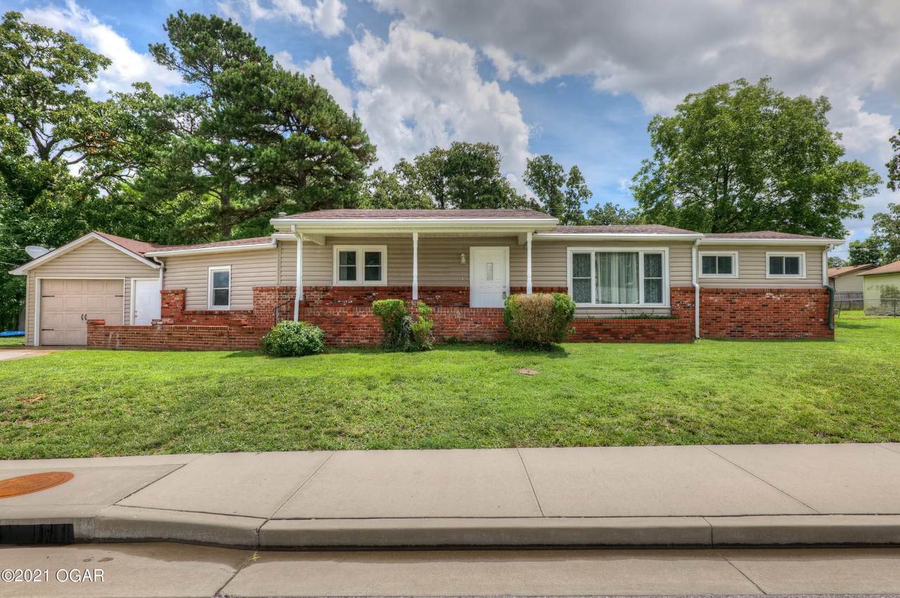 2203 St. Louis Avenue - Photo 1