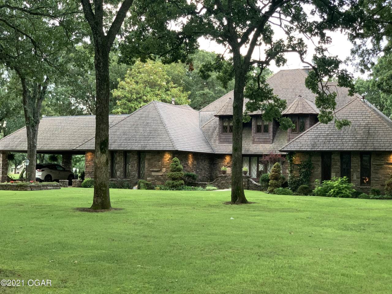 116 Hillcrest Drive - Photo 1