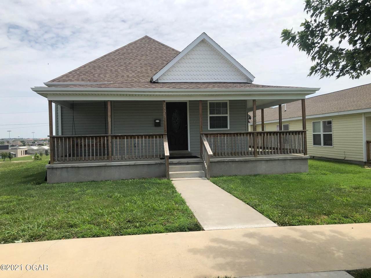 2325 Kentucky Avenue - Photo 1