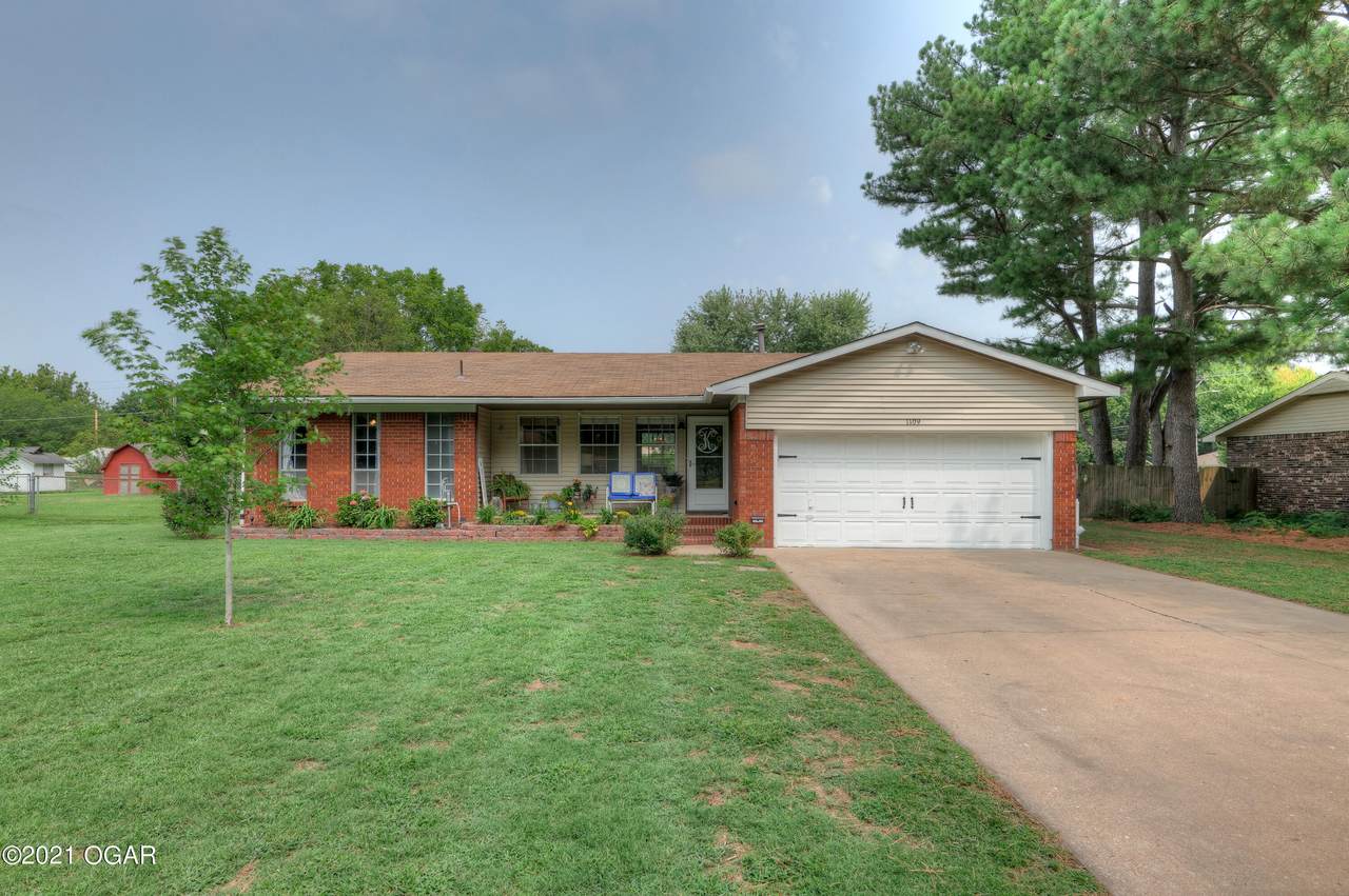 1109 Wendy Lane - Photo 1