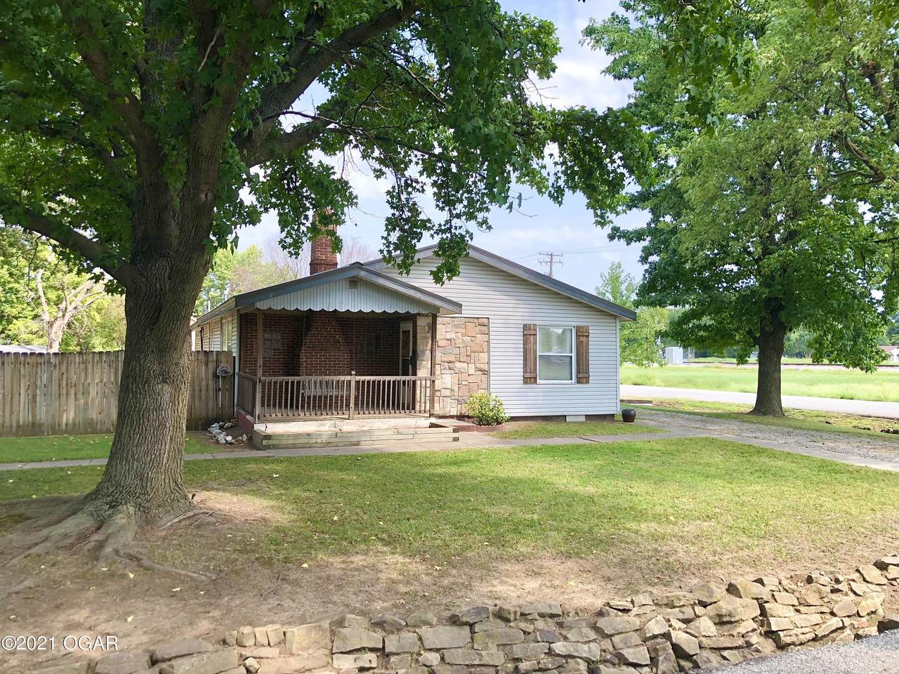 313 Walnut Street - Photo 1