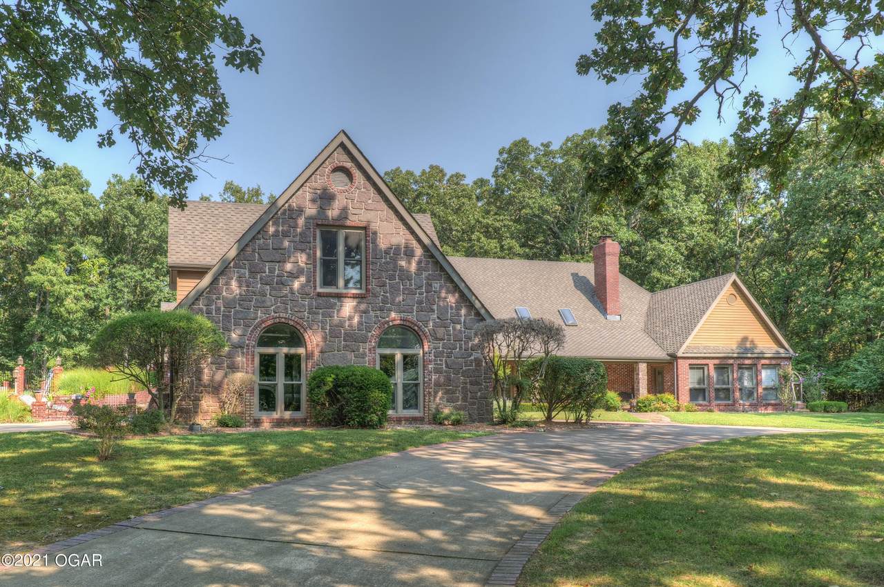 4 Emerald Drive - Photo 1