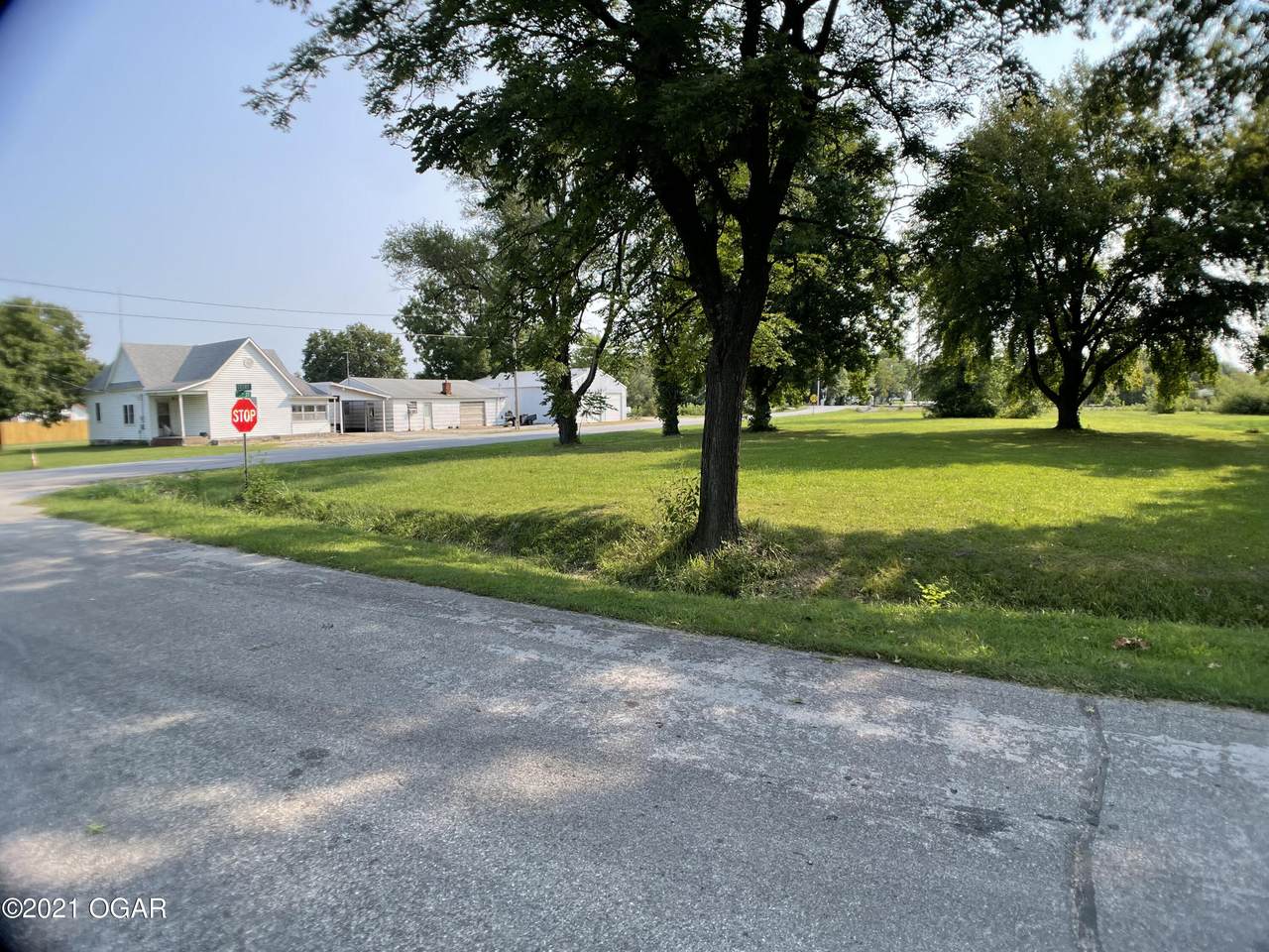 1702 Grand Street - Photo 1