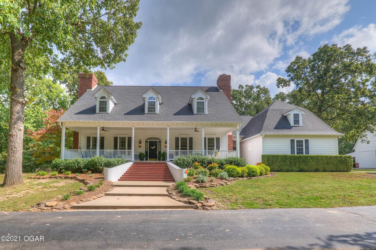 1035 Pine Street - Photo 1