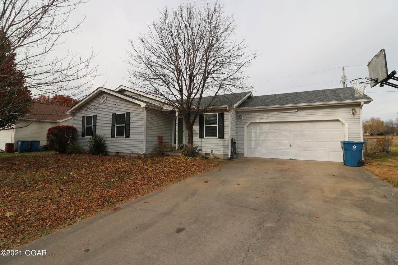 1977 Webbwood Drive - Photo 1