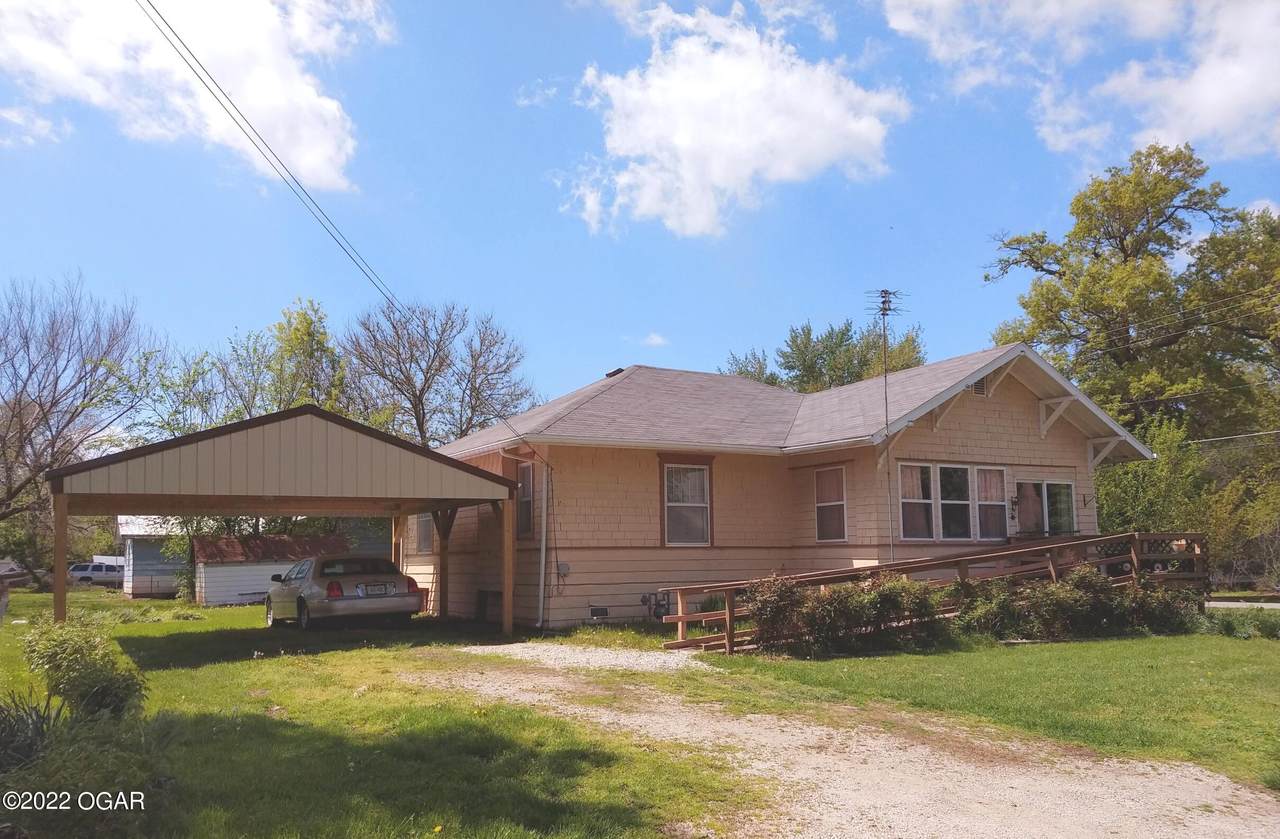 1100 Clinton St - Photo 1