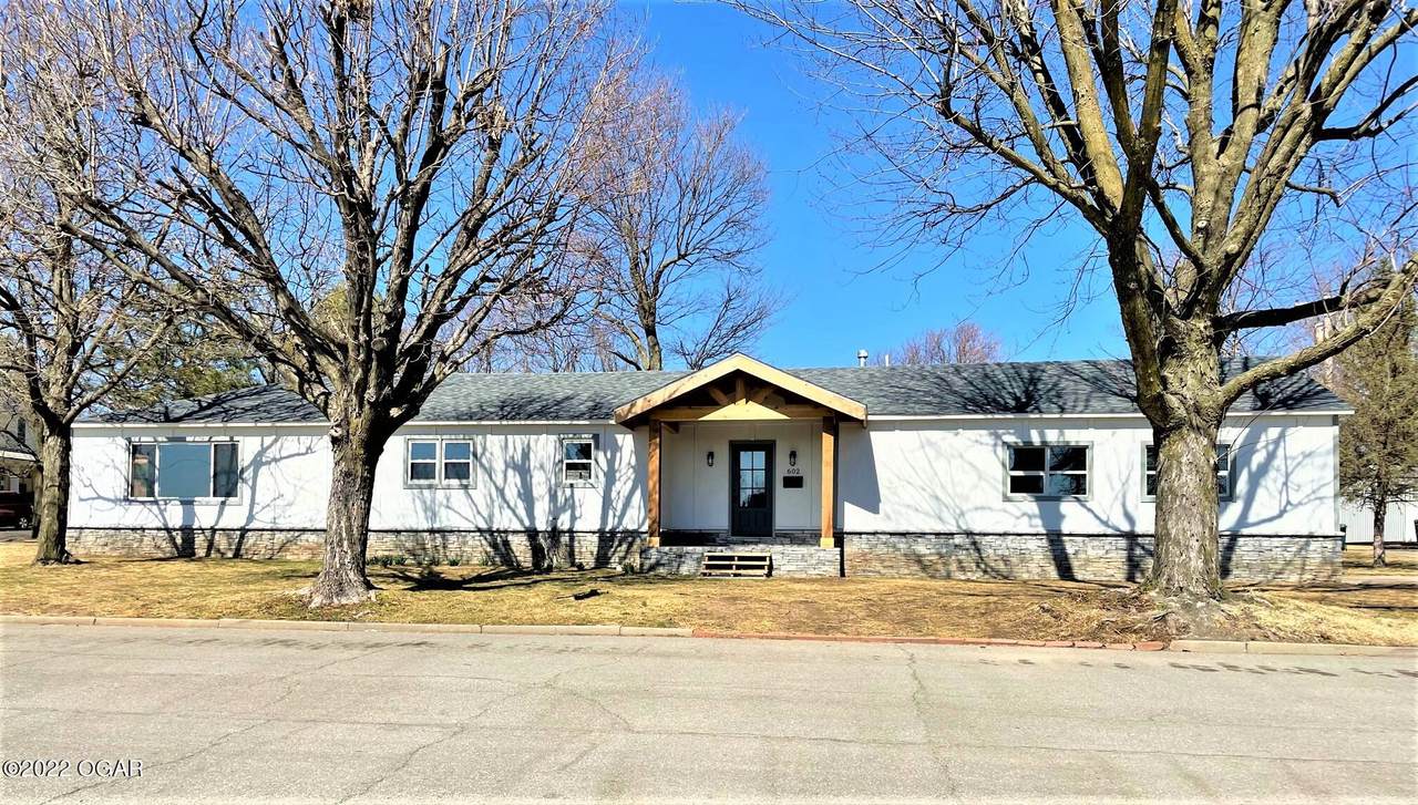 602 East Bond Street - Photo 1