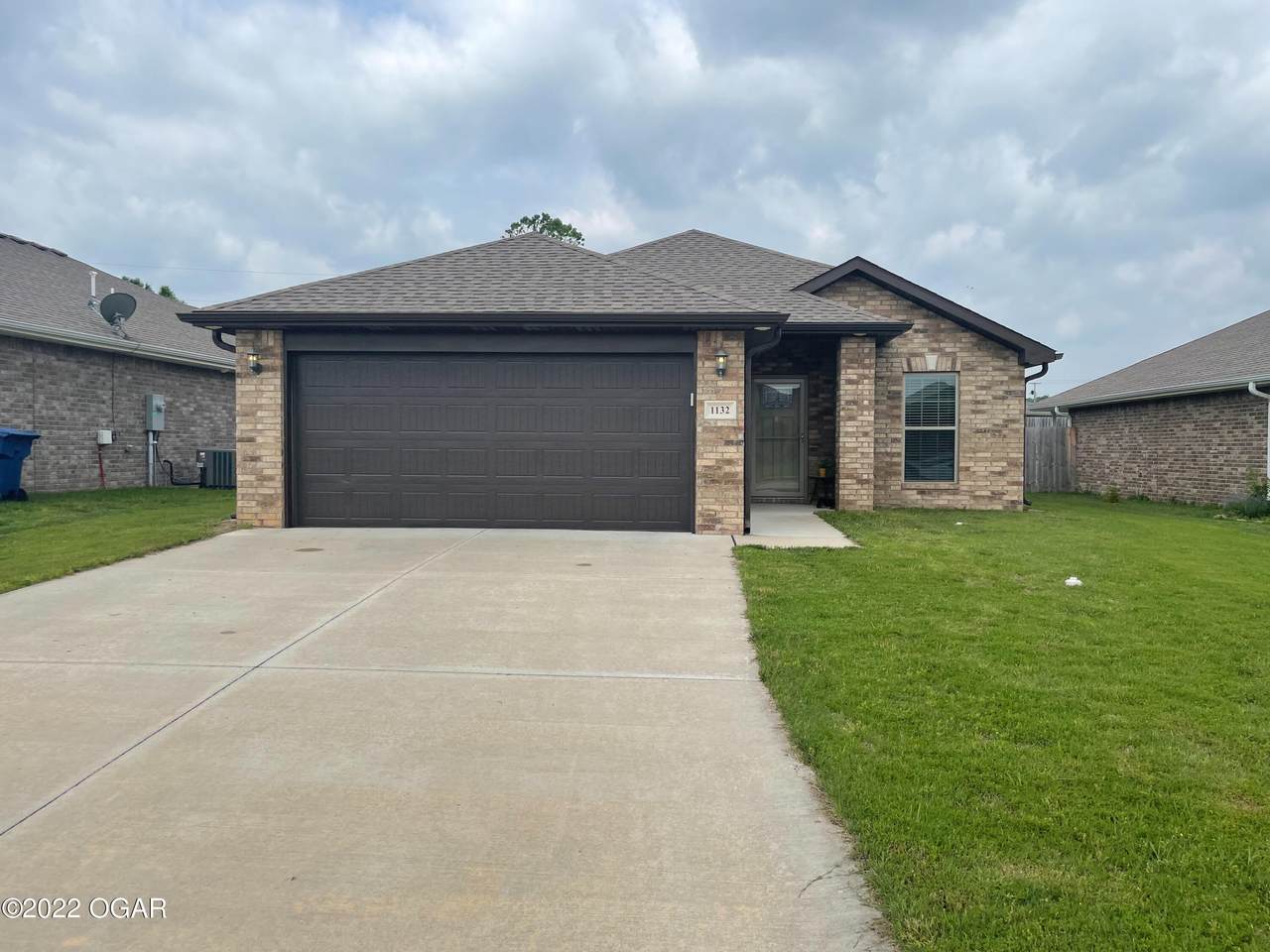 1132 Oak Way Drive - Photo 1