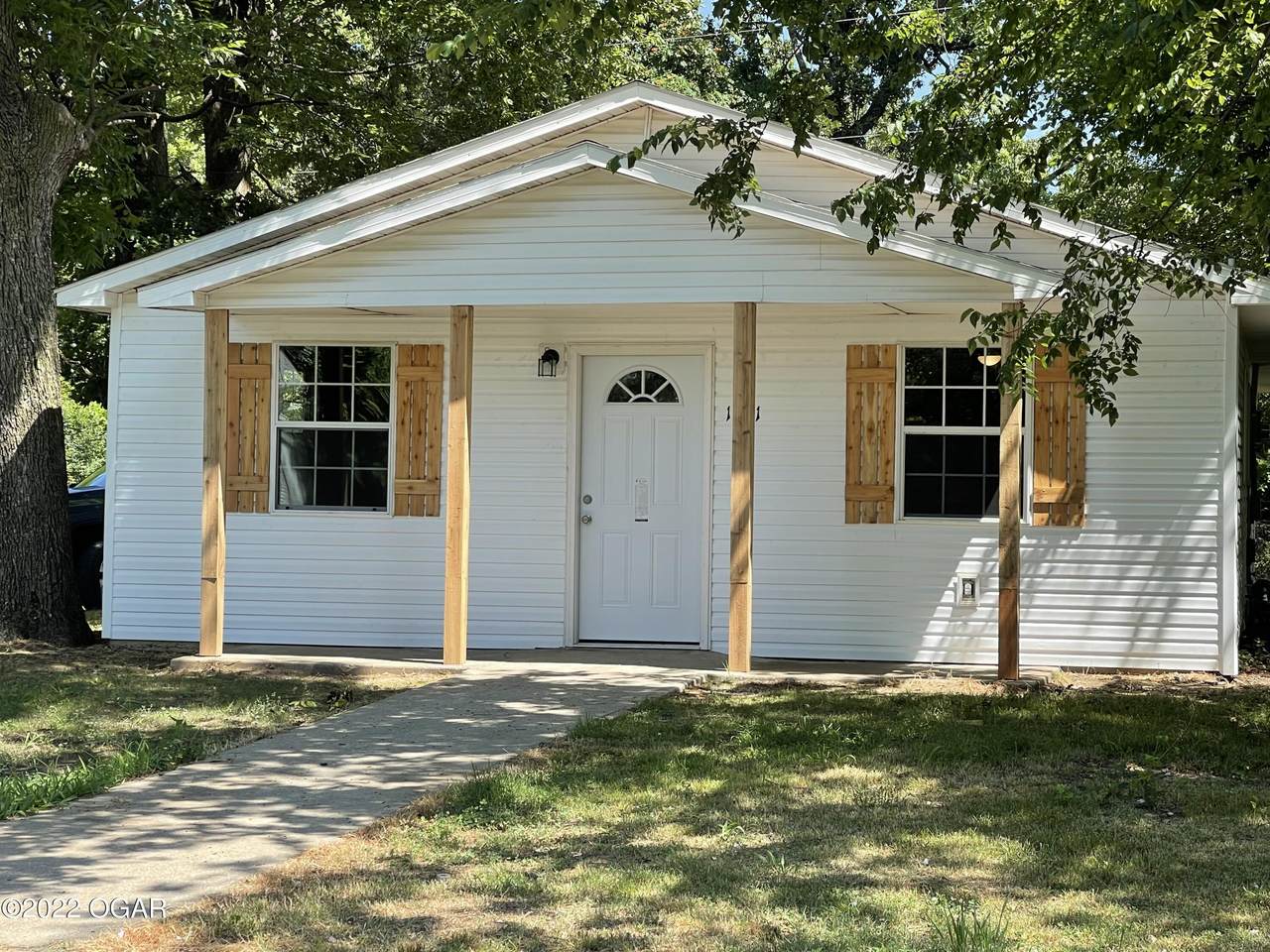 1311 Hill Street - Photo 1