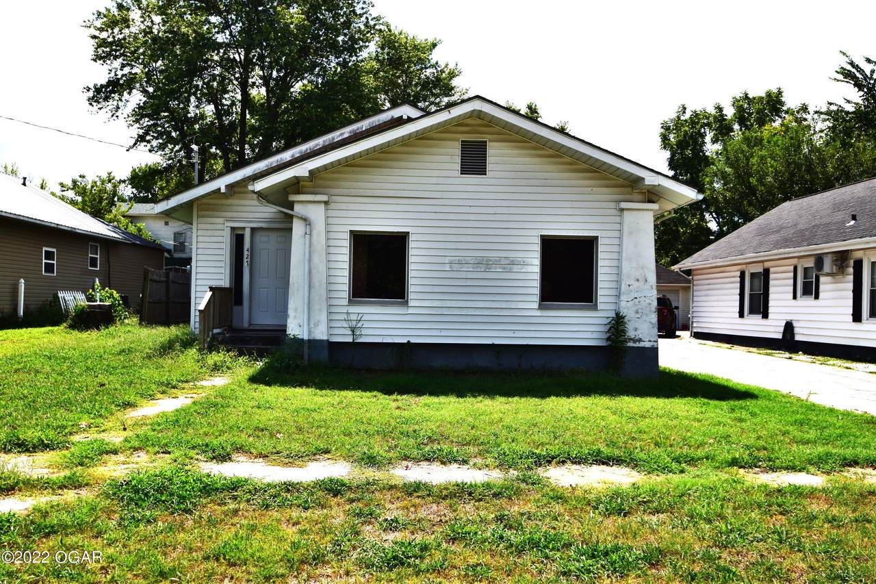 427 15th Street - Photo 1