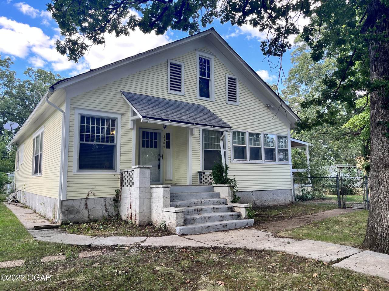 2509 Windsor Street - Photo 1
