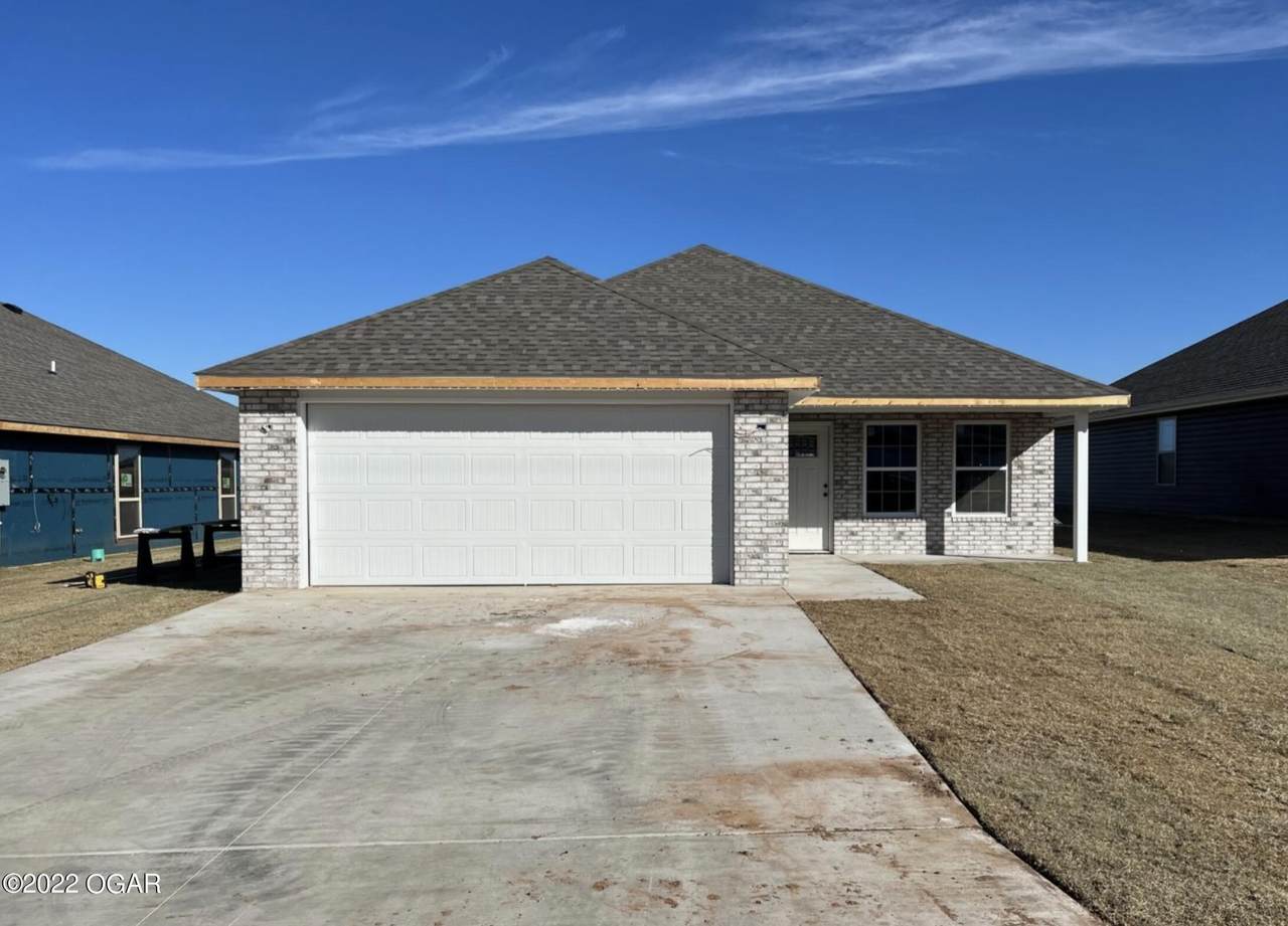 501 Azalea Street - Photo 1