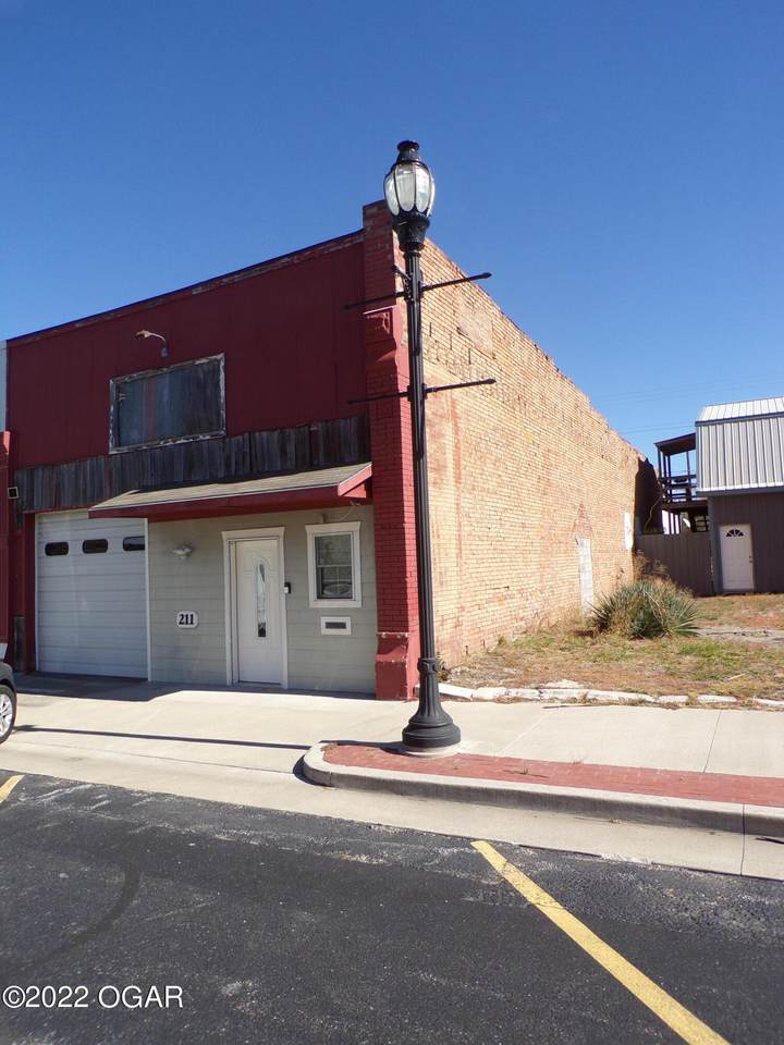211 Main Street - Photo 1