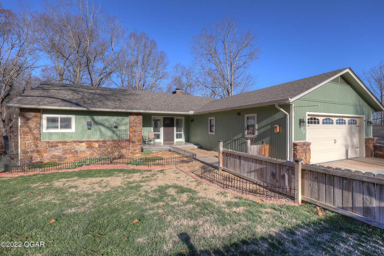 72 Elizabeth Drive - Photo 1