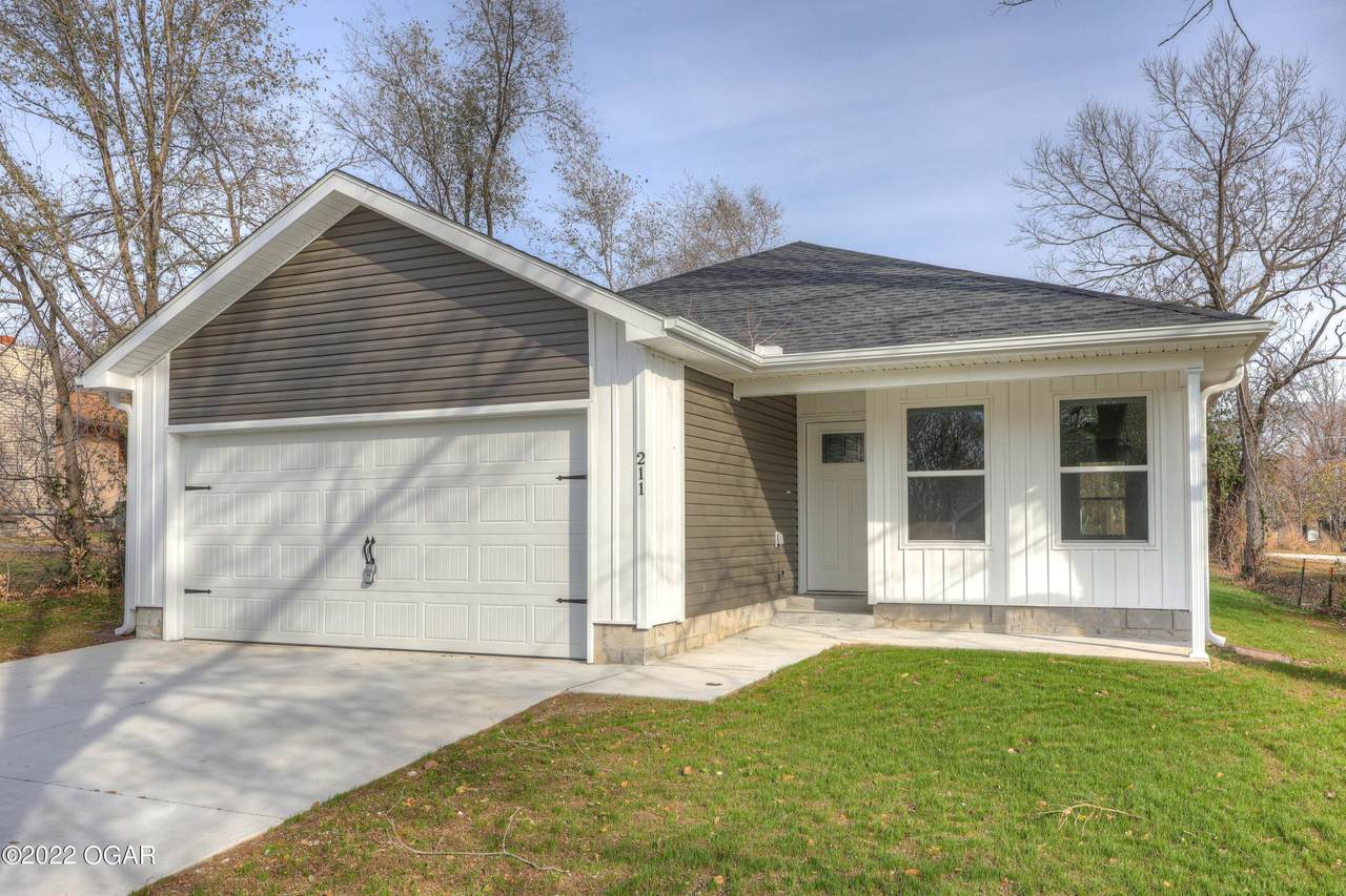 211 Galena Avenue - Photo 1