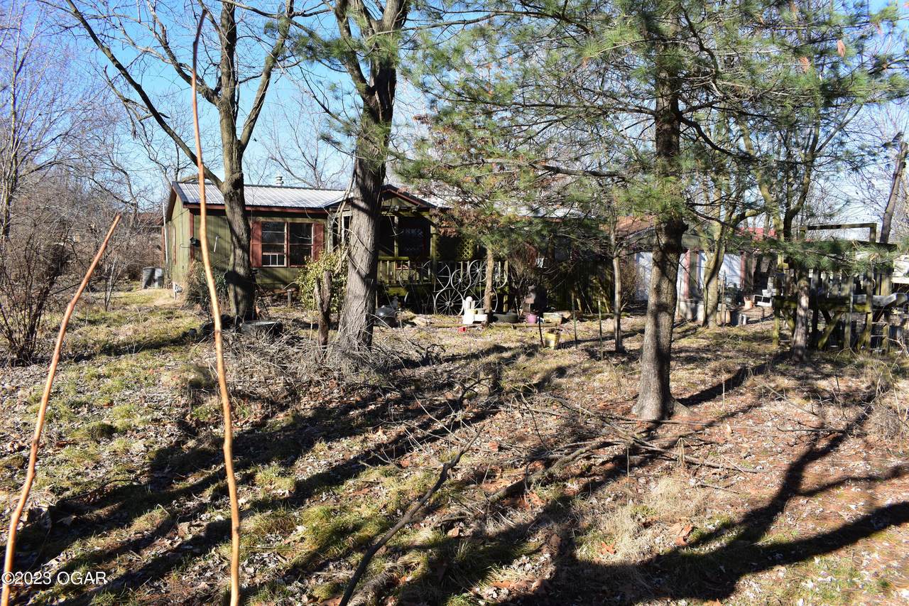 10506 Chestnut Street - Photo 1